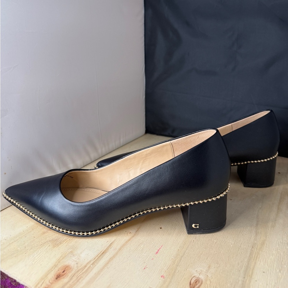Coach Willa 45 Black Leather pump Heels with Gold Accents - Picture 5 of 7